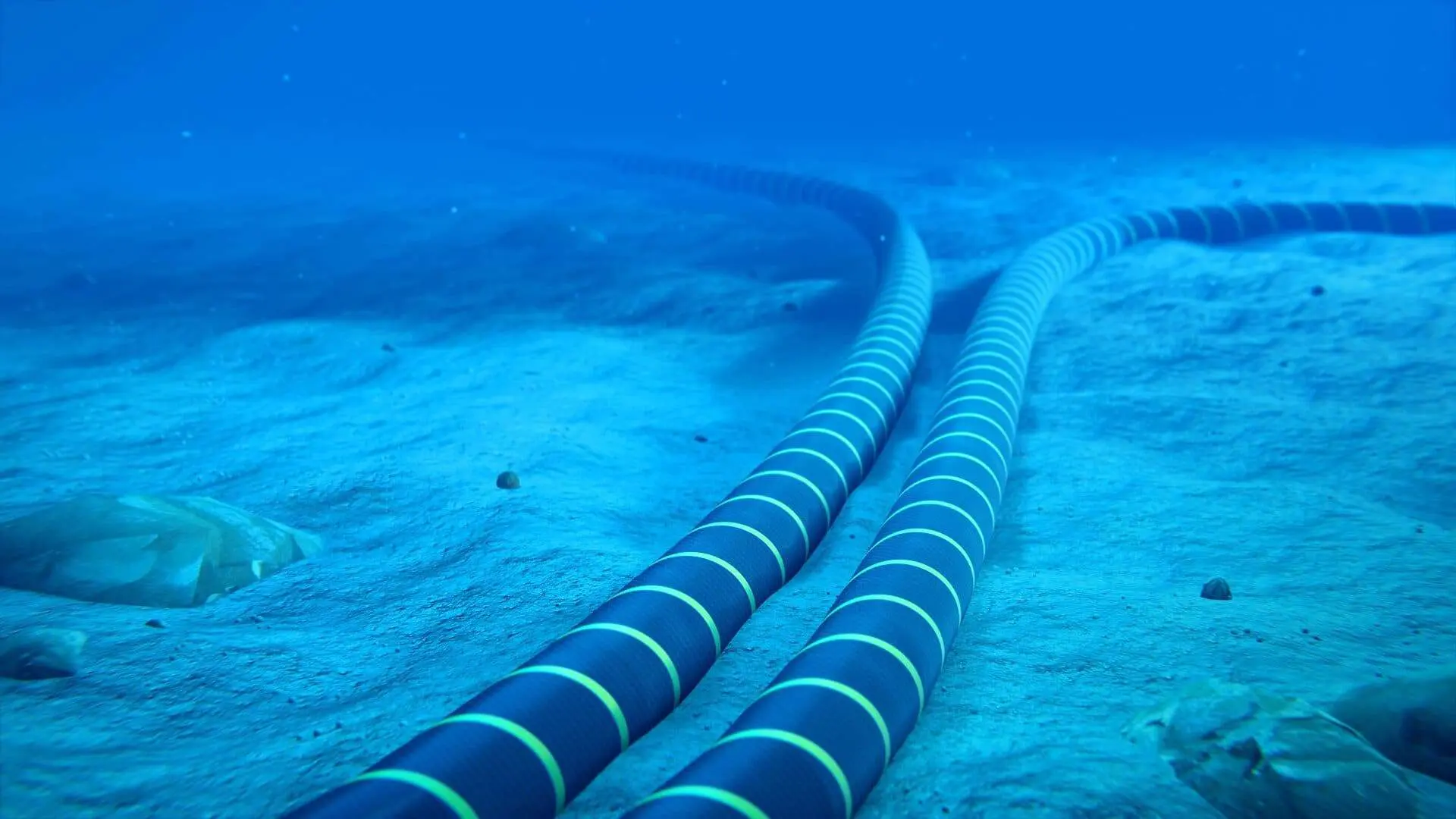 Brasil pretende expandir internet via cabos submarinos