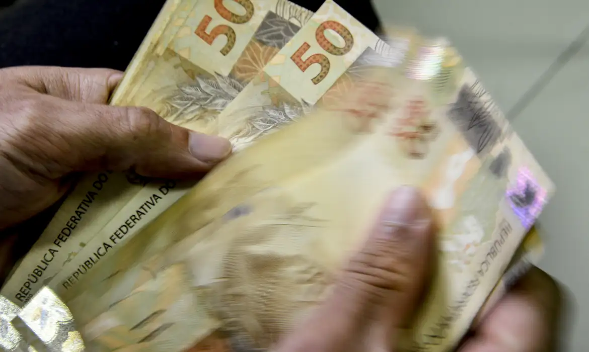 Economia brasileira cresce 1,6% no 1º trimestre, mostra prévia da FGV
