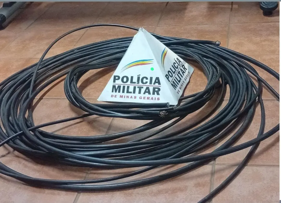 Duple é presa em flagrante por furto de fios de telefonia