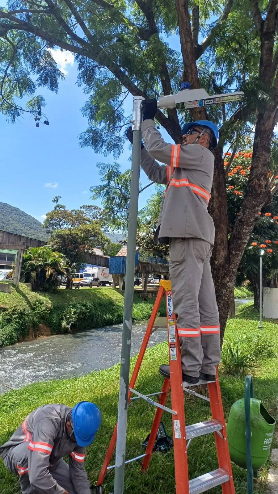 Furtos de cabos comprometem iluminação e segurança na ciclovia da João Pinheiro