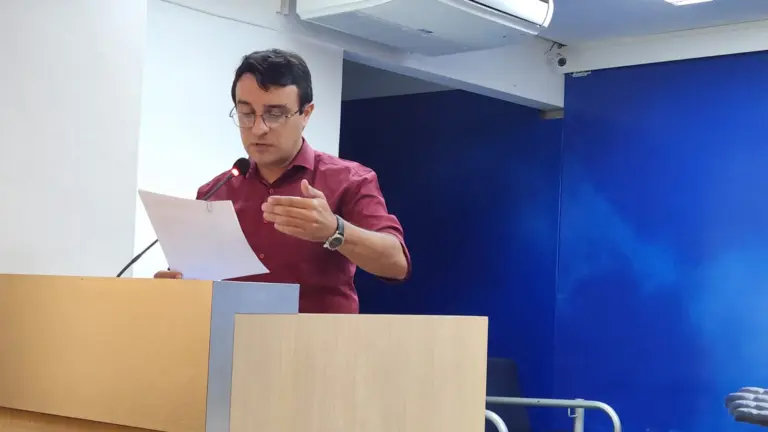 Vereador defende políticas públicas para promoção da saúde mental de profissionais da educação