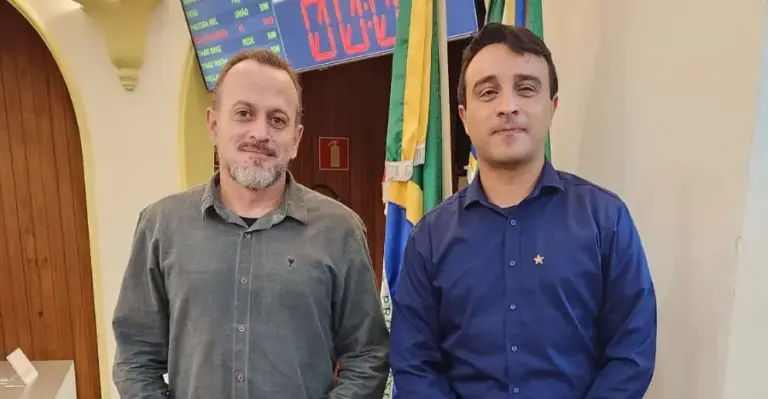 Vereadores apresentam denúncia ao MP sobre falta de professores na rede pública