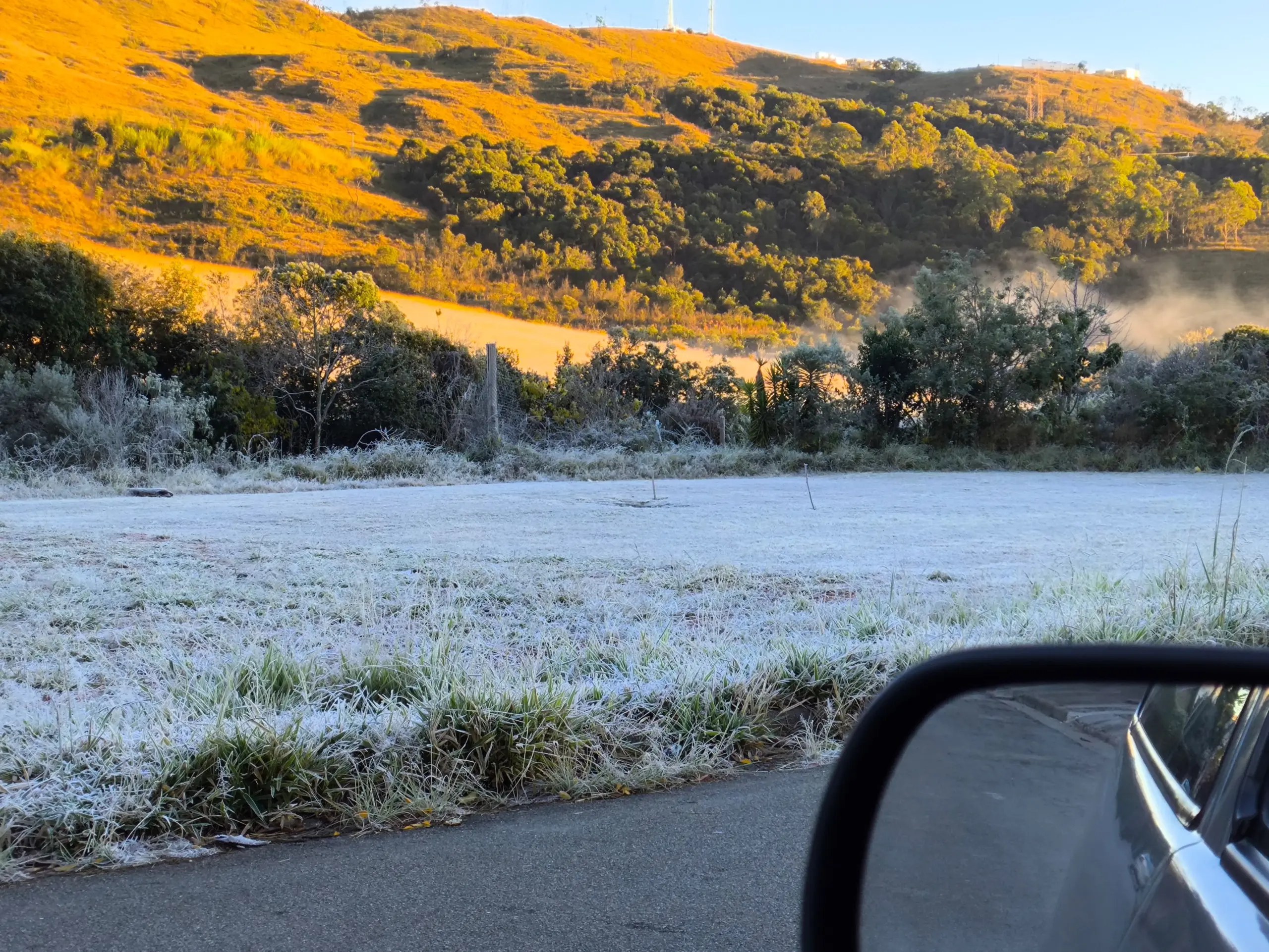 Poços de Caldas registra primeira geada do ano com temperaturas de -2,2°C