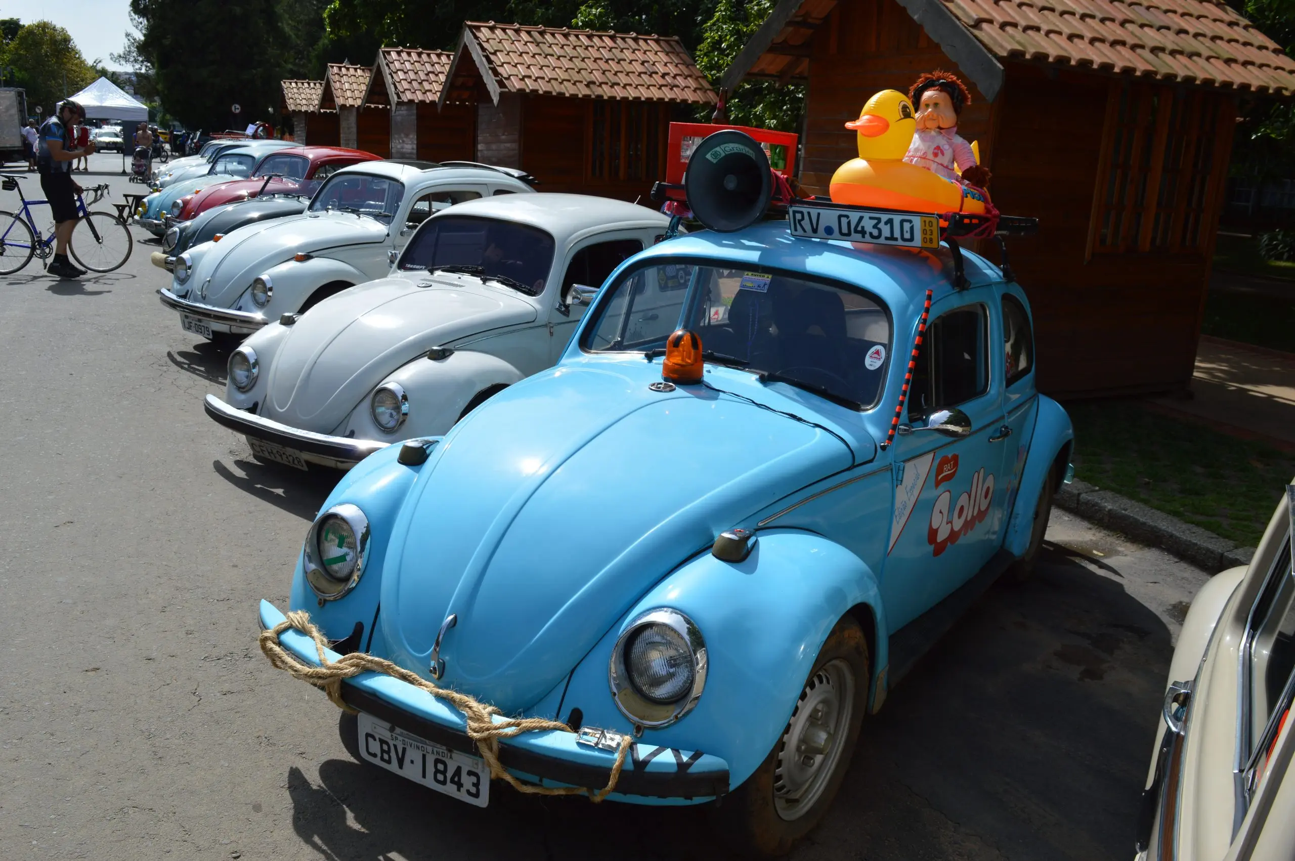 Poços celebra Dia Mundial do Fusca com encontro de veículos clássicos