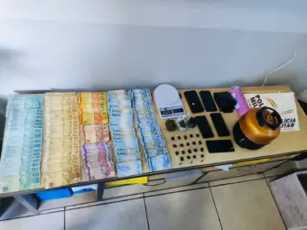 PM apreende drogas, munições e dinheiro durante operação em Caldas