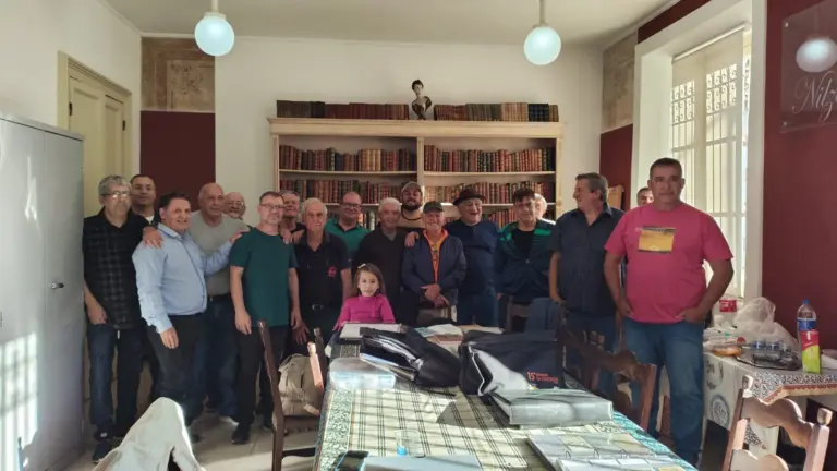 Clube Filatélico e Numismático de Poços celebra 15 anos de valorização da cultura