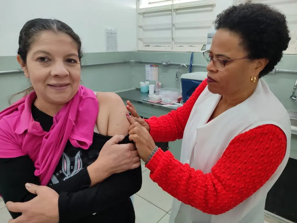 Dia D contra gripe vacina mais de 3 mil poços-caldenses; mas cobertura ainda está em 44%