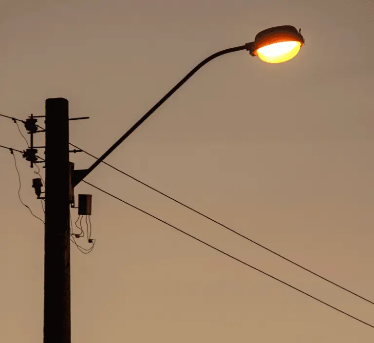 Bairros da zona oeste têm desligamentos de energia nesta quinta-feira