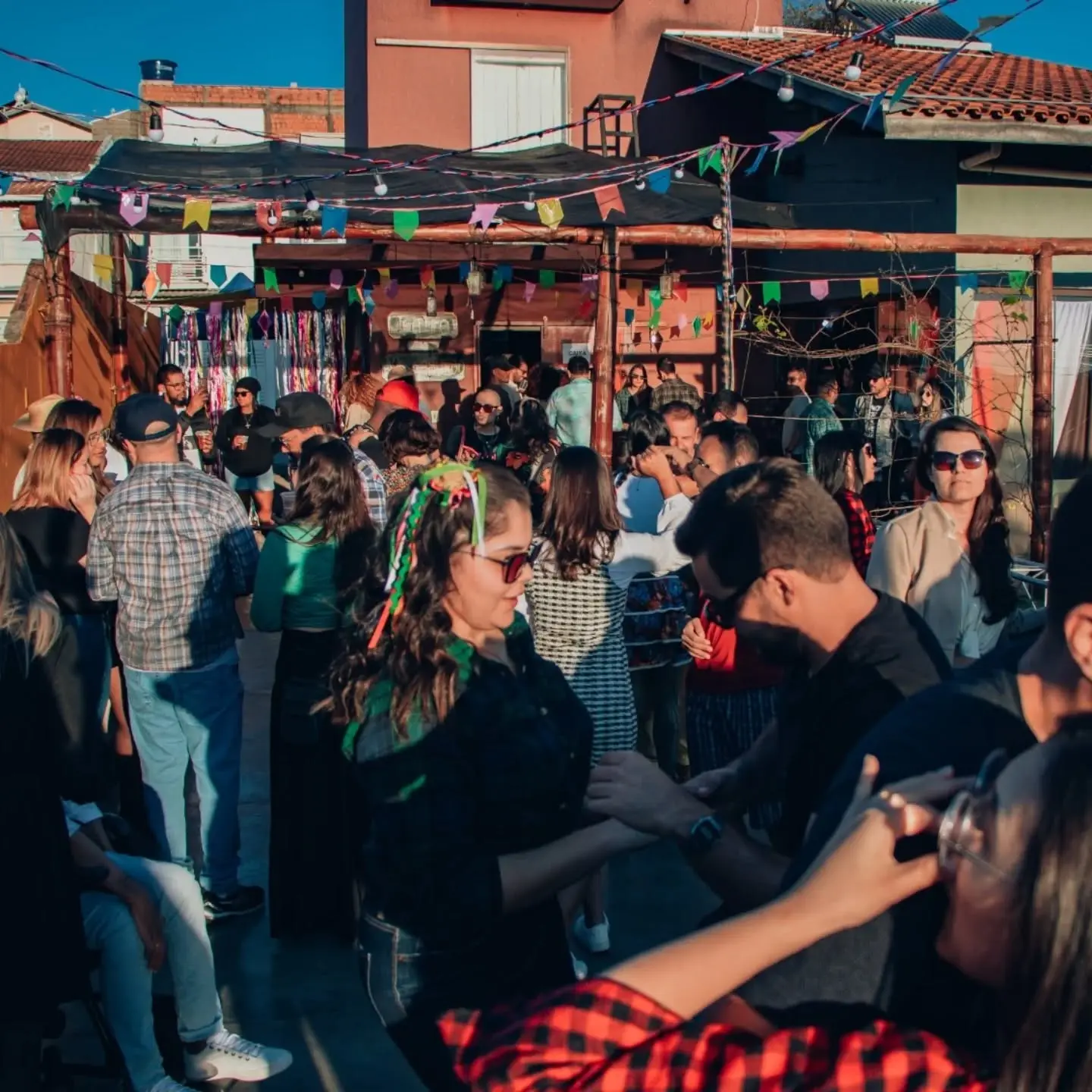 "Rasgabaile" acontece neste domingo com Trio de Gala