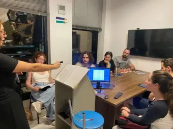 OPORTUNIDADE: inglês intensivo semipresencial por apenas R$ 250 mensais em Poços de Caldas