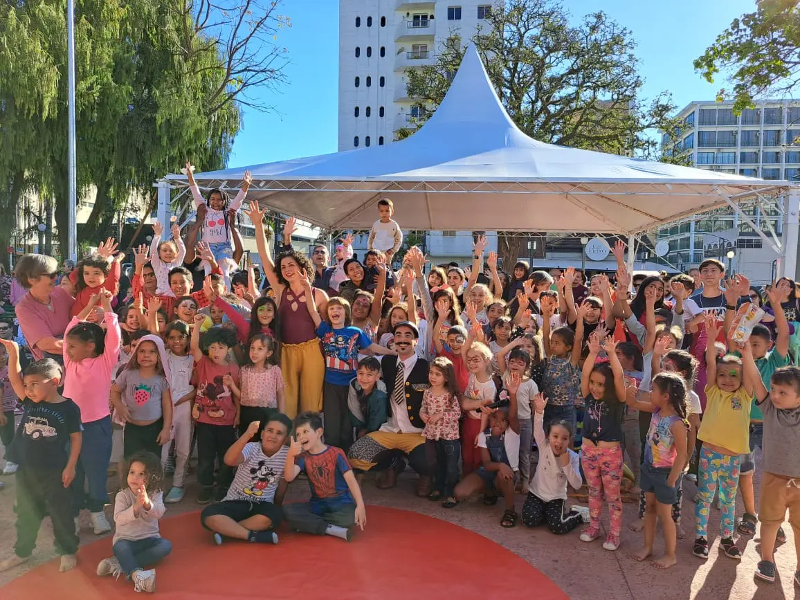 Mundo da Criança anima a praça Dom Pedro II no Festival de Inverno