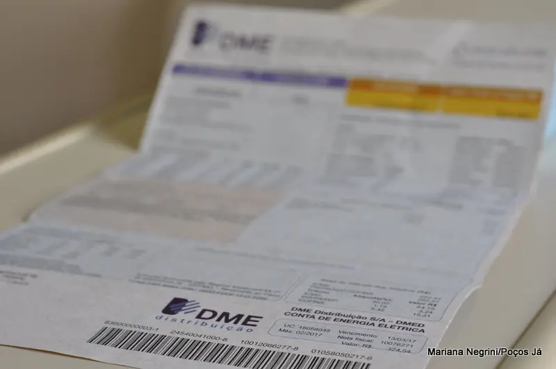Conta de luz terá desconto em agosto; entenda