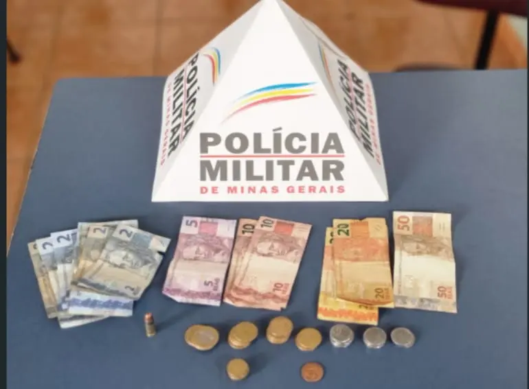 PM flagra tráfico de drogas no Mercado Municipal de Poços