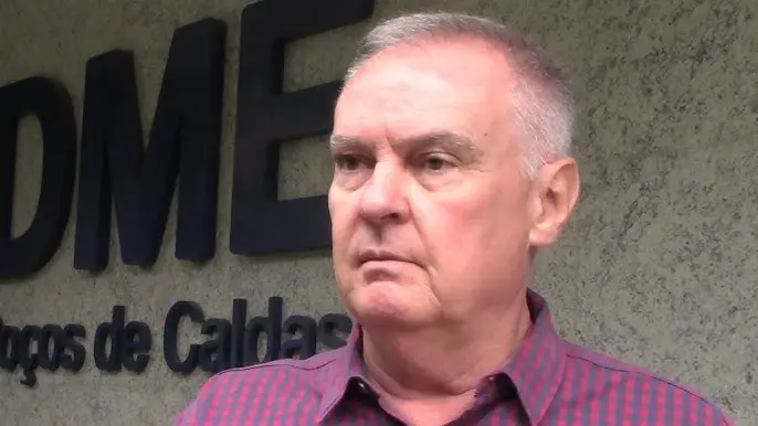 Justiça afastamento de Sergio Azevedo da presidência da DME
