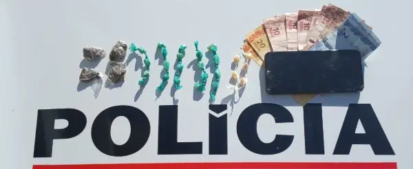 Denúncia leva à apreensão de menor com drogas em Poços