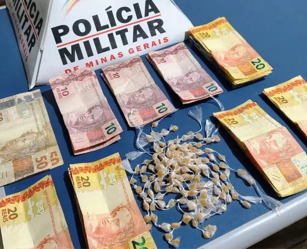Polícia apreende dois suspeitos e 154 pedras de crack em operação no Vila Rica