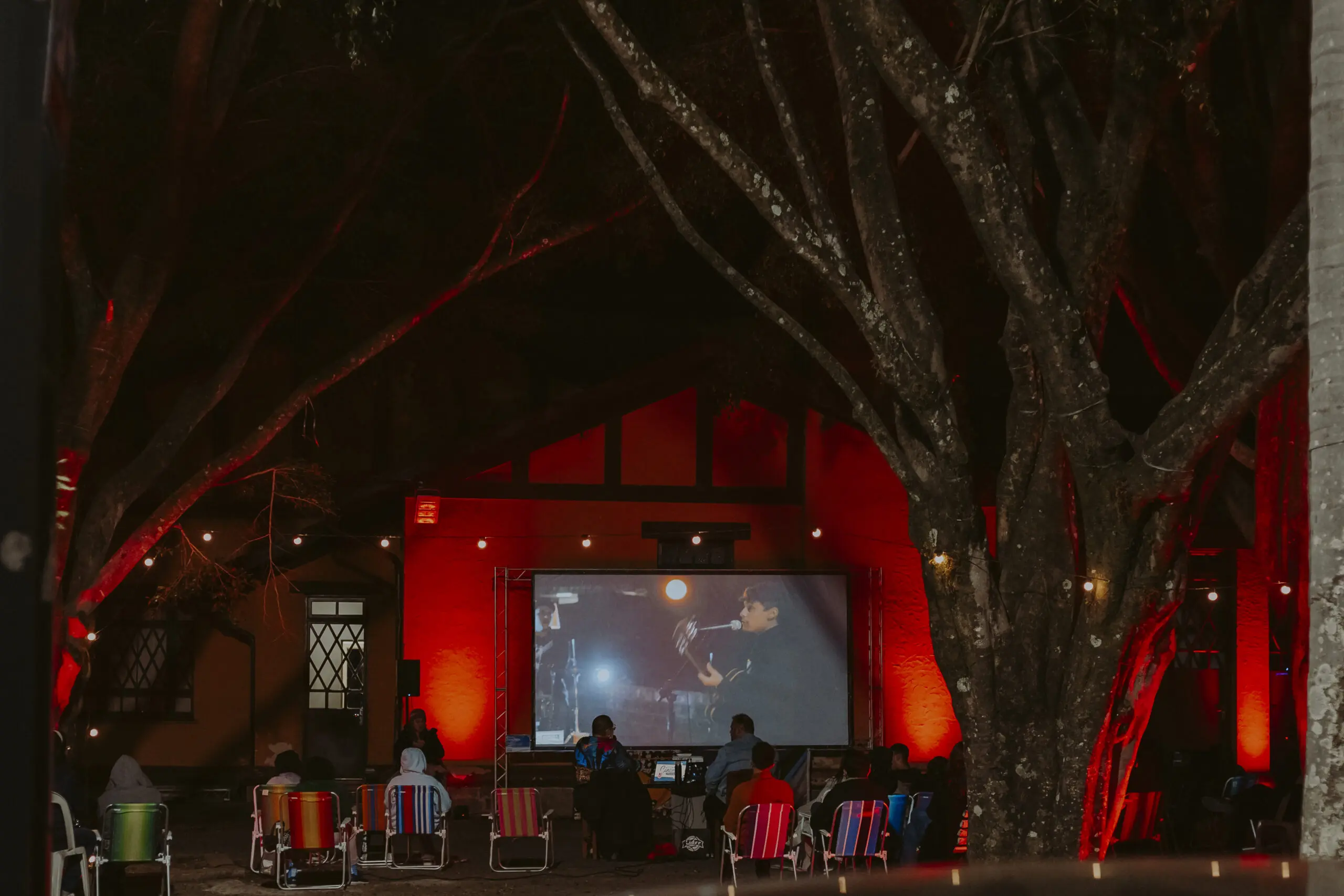 Cine Fricção retoma atividades em Poços com estreia nacional de documentário