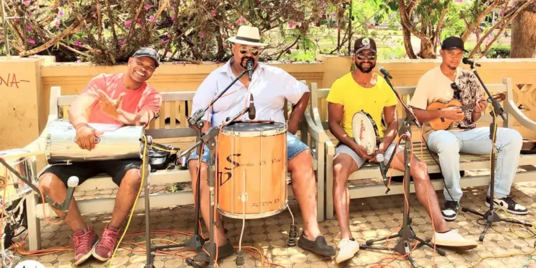 Tem samba e pagode no coreto da praça Pedro Sanches neste sábado