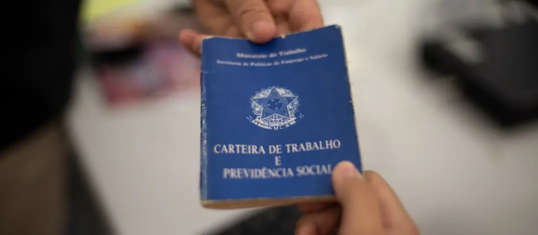 Caged aponta saldo negativo de vagas em Poços no mês de julho