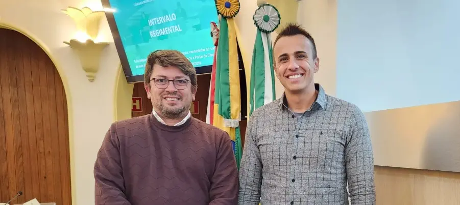 Vereadores apresentam projeto para agendamento de consultas por aplicativo ou telefone