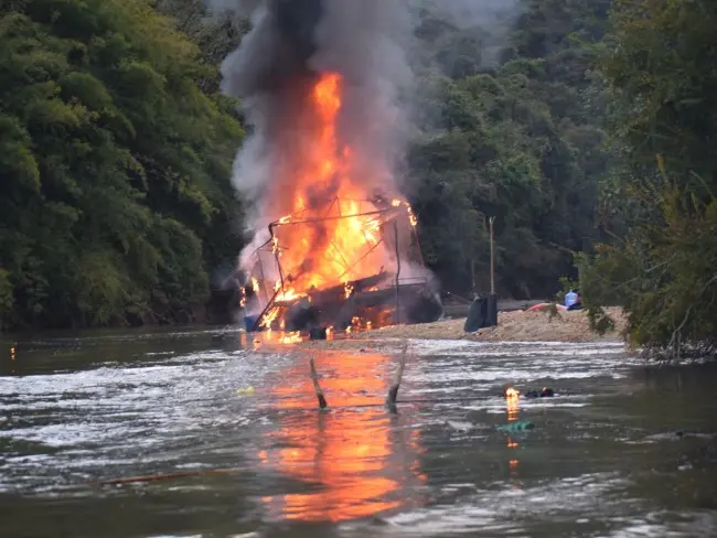 Operação 'Fogo no Garimpo' combate exploração ilegal em rios do sul de Minas