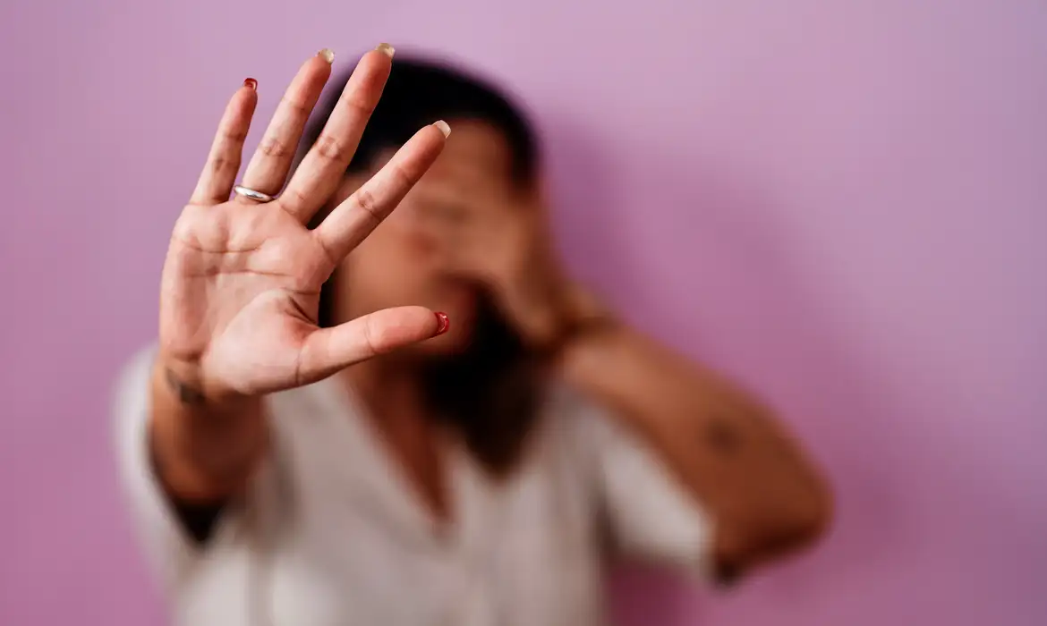 Lei Maria da Penha completa 19 anos, mas violência não diminuiu