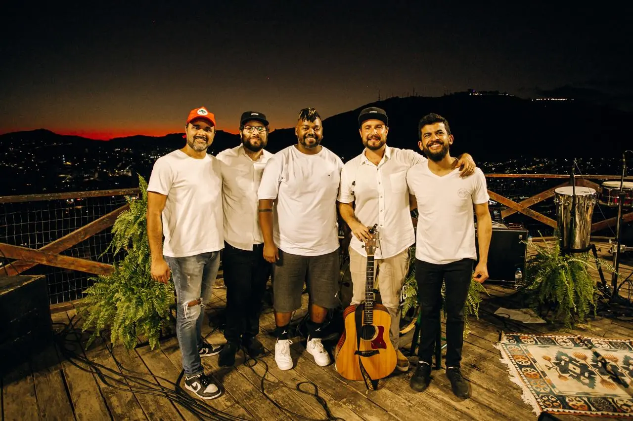 Projeto Tardes Tropicais chega ao parque municipal neste domingo