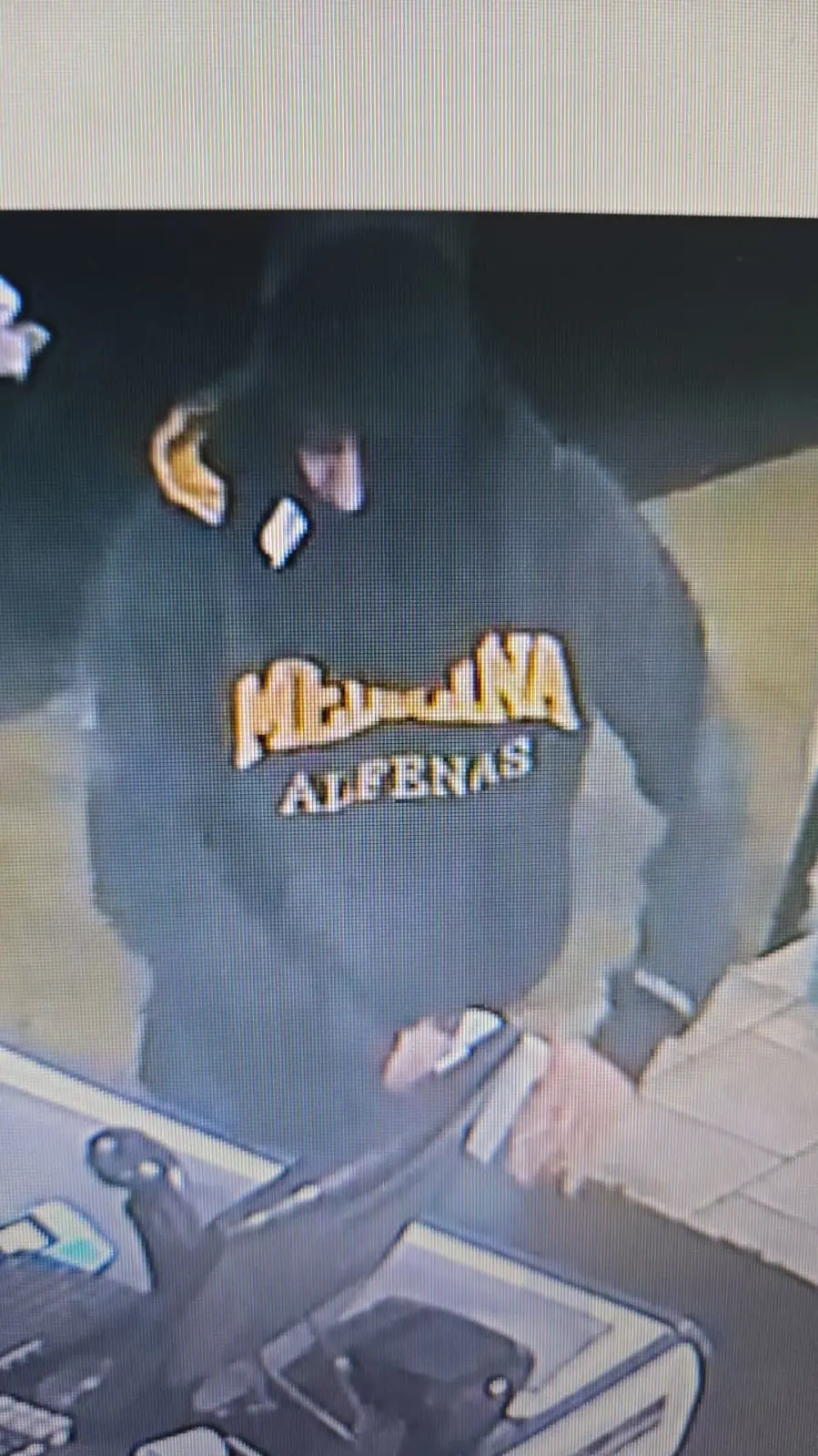 Suspeito de roubo a supermercado em Poços é identificado por imagens e preso