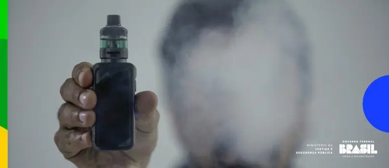 Plataformas e sites têm 48 horas para eliminar conteúdos sobre cigarros eletrônicos