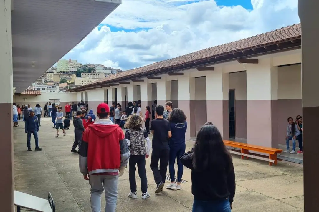 Cerca de 19 mil estudantes da rede municipal retomam as aulas nesta quarta-feira