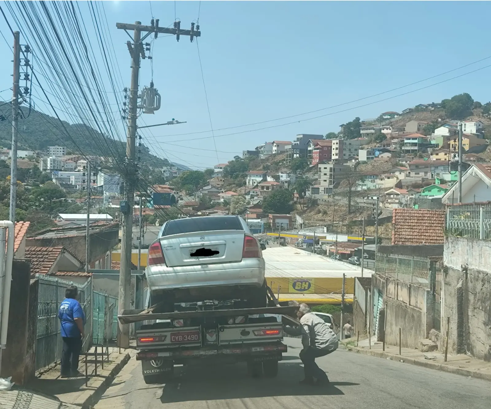 Carro foi apreendido