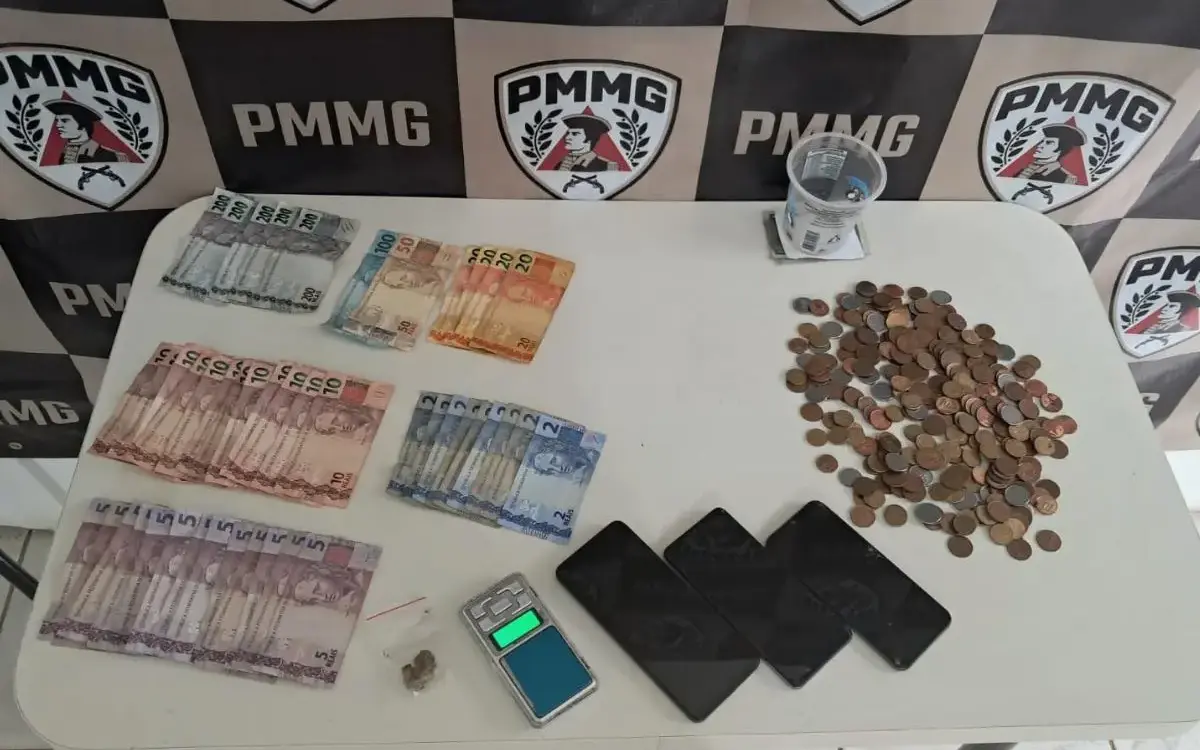 Suspeitos de tráfico fogem e deixa para trás R$ 1,4 mil