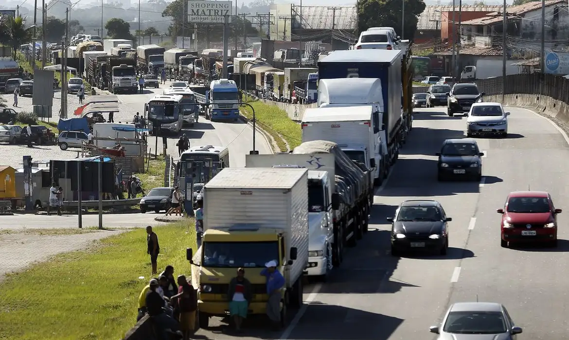 Dia Nacional do Caminhoneiro alerta para envelhecimento da categoria e desafios da profissão