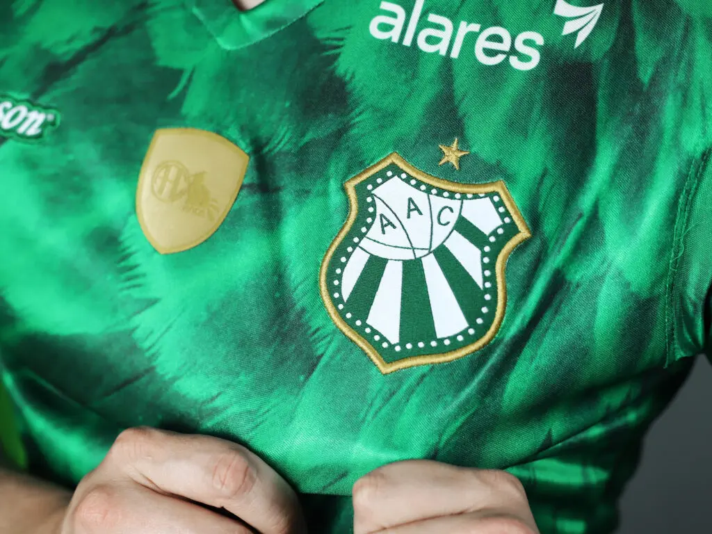 A Associação Atlética Caldense se prepara para um encontro de celebração ao seu centenário. No sábado (6) , a Veterana promove uma partida com ex-atletas,