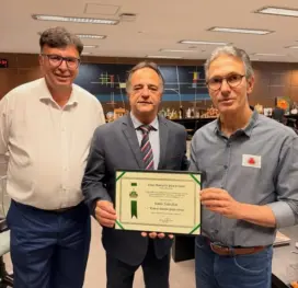 Governador Romeu Zema recebe título de cidadão poços-caldense