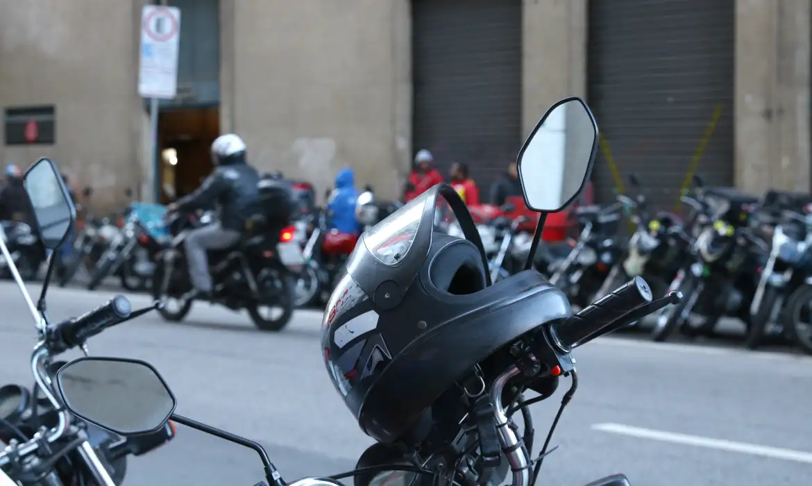 Projeto prevê criação de pontos de apoio para motoentregadores