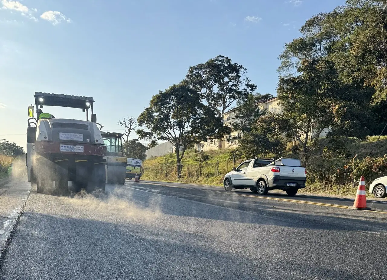Confira rodovias com obras e serviços na região