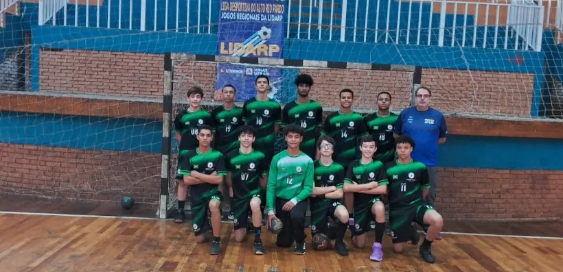 Projeto leva talentos do handebol de Poços ao Campeonato Mineiro