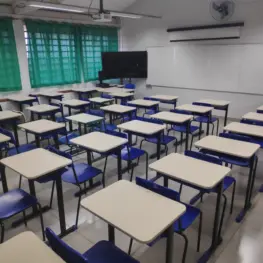 Anuário da Educação Básica 2025 revela preocupação com aprendizado em Minas Gerais