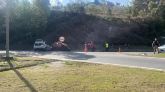 Acidente na rotatória da Saturnino de Brito deixa um ferido