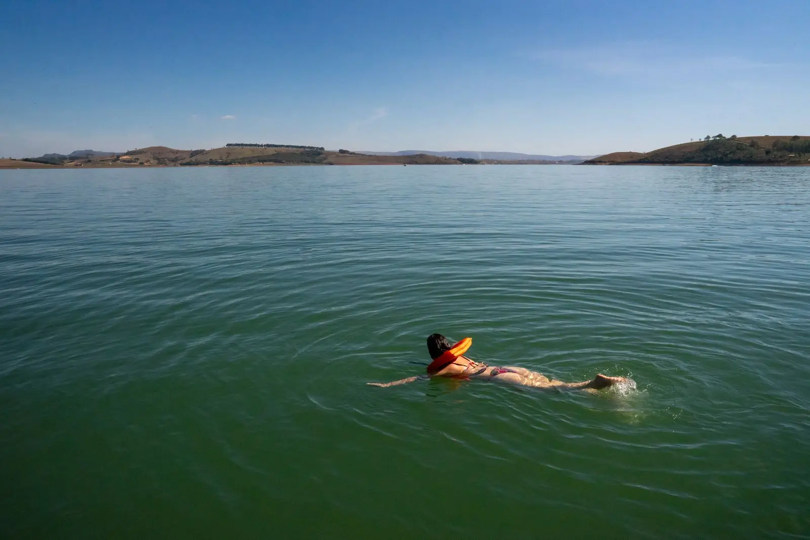 Chalana sobre o Mar de Minas e Cristo de aço inox: saiba o que encontrar em Pimenta