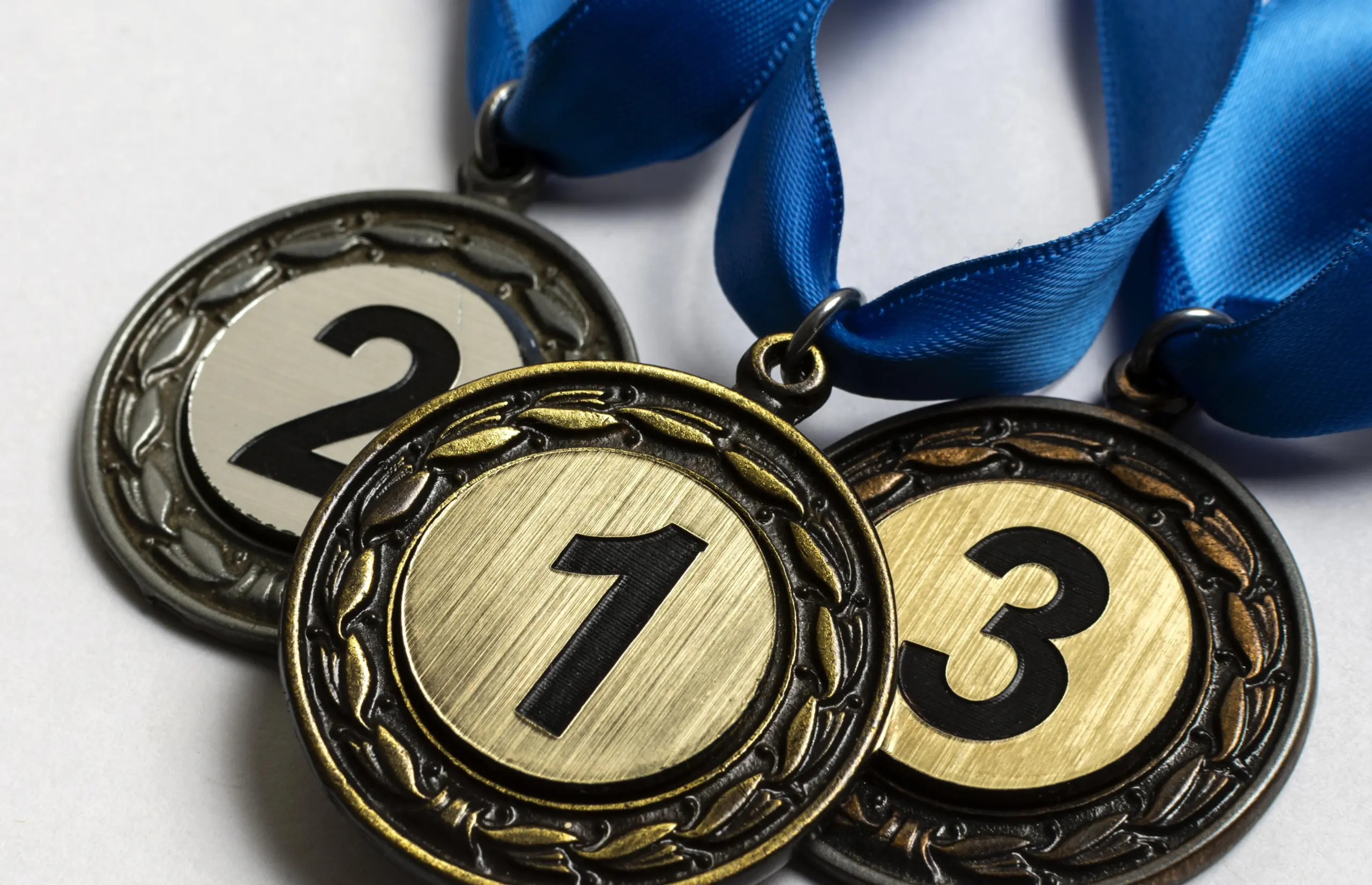 Vereadora quer explicações sobre gasto de R$ 1,2 milhão com medalhas e troféus