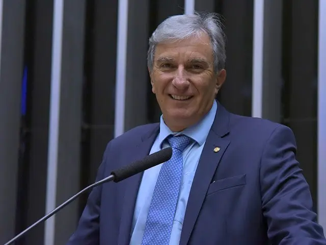 Deputado federal é condenado por desvio de medicamentos no sul de Minas