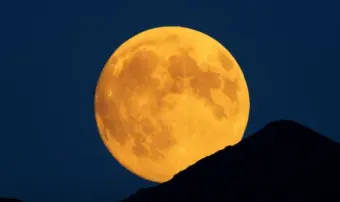 Céu de outubro terá espetáculos com superlua, meteoros e missão espacial chinesa