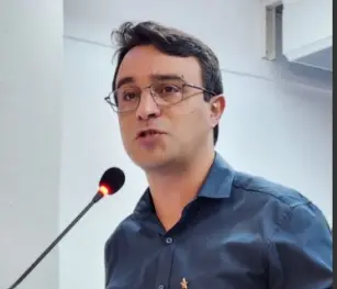Vereador questiona uso excessivo de compras emergenciais pelo Executivo
