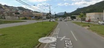 Trevo na Wenceslau Brás registra 18 acidentes em um ano