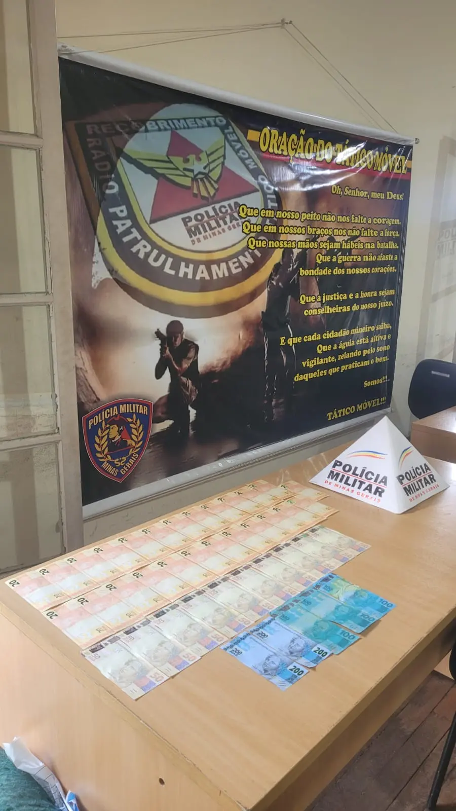 PM prende dois com R$ 1,7 mil em notas falsas na rodoviária