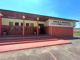 Secretaria de Educação quer implementar salas multisseriadas em escola rural; comunidade protesta
