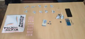 PM apreende 110 pedras de crack no Santa Rita