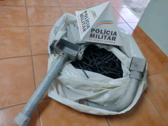 Homem danifica radar para furtar cabos em Poços de Caldas Homem danifica radar para furtar cabos em Poços de Caldas